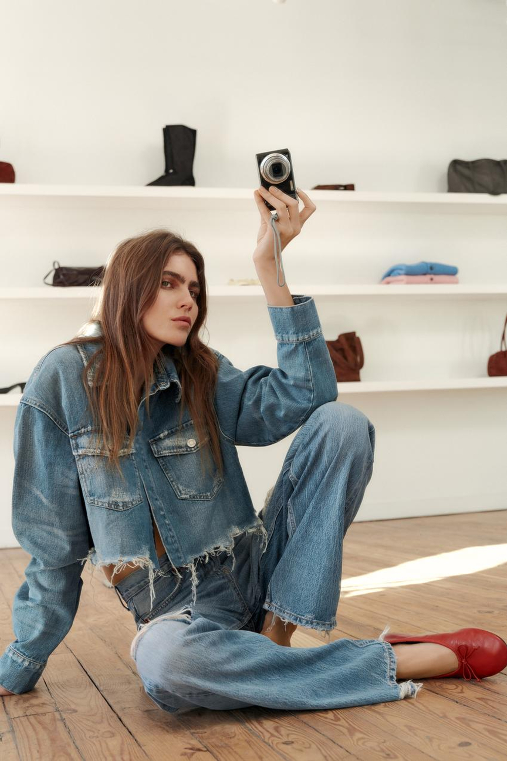 ZARA УКОРОЧЕННАЯ ДЖИНСОВАЯ КУРТКА-РУБАШКА TRF, СИНИЙ