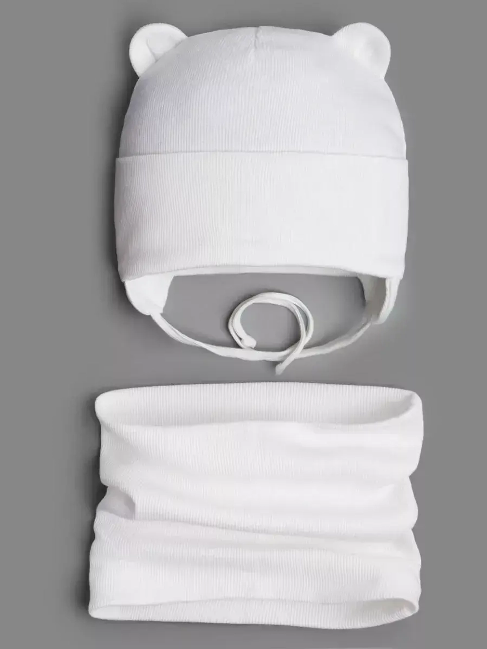 Шапка детская осенняя на завязках и снуд