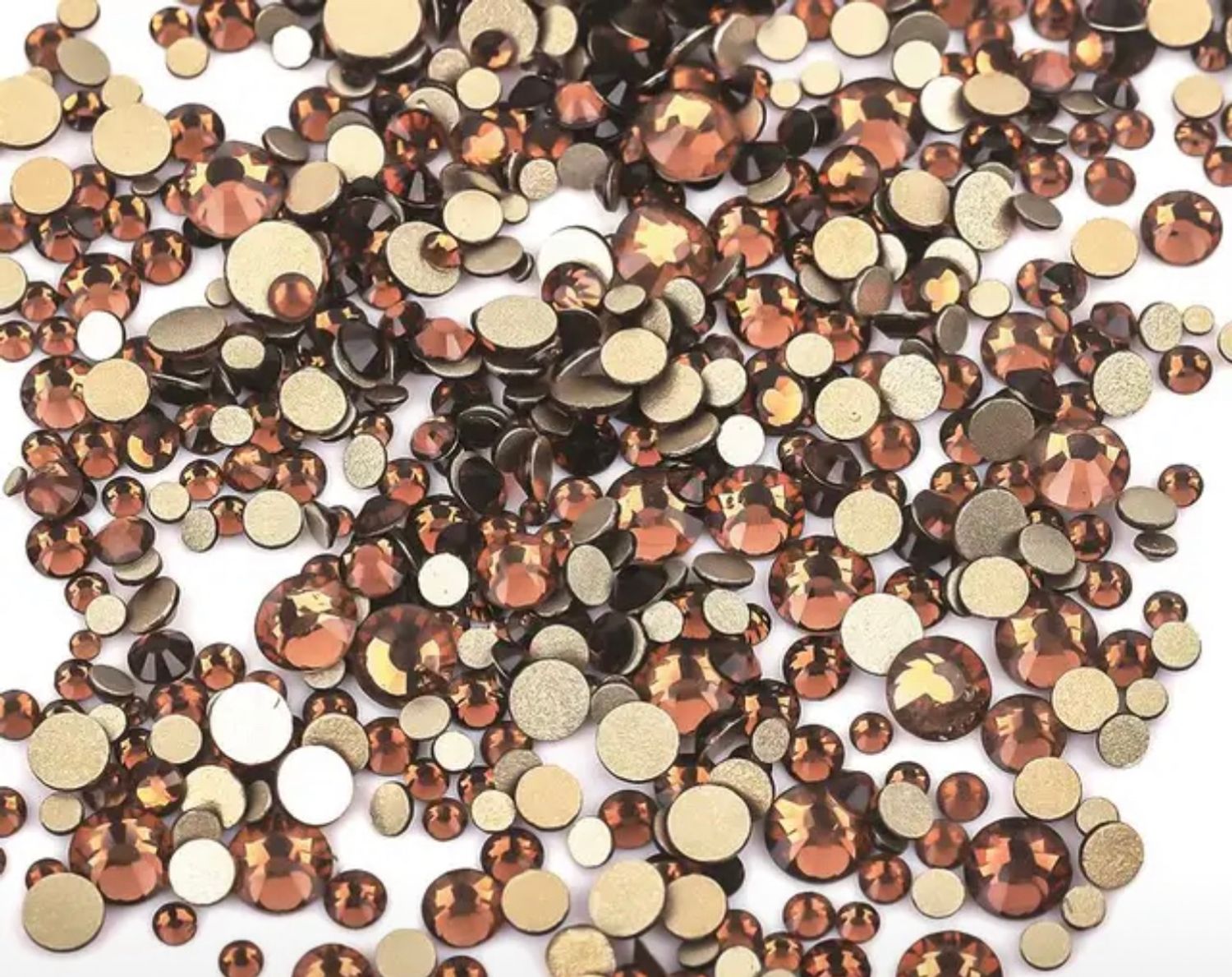 Стеклянные стразы  (размер микс) 1140шт, цвет темная бронза