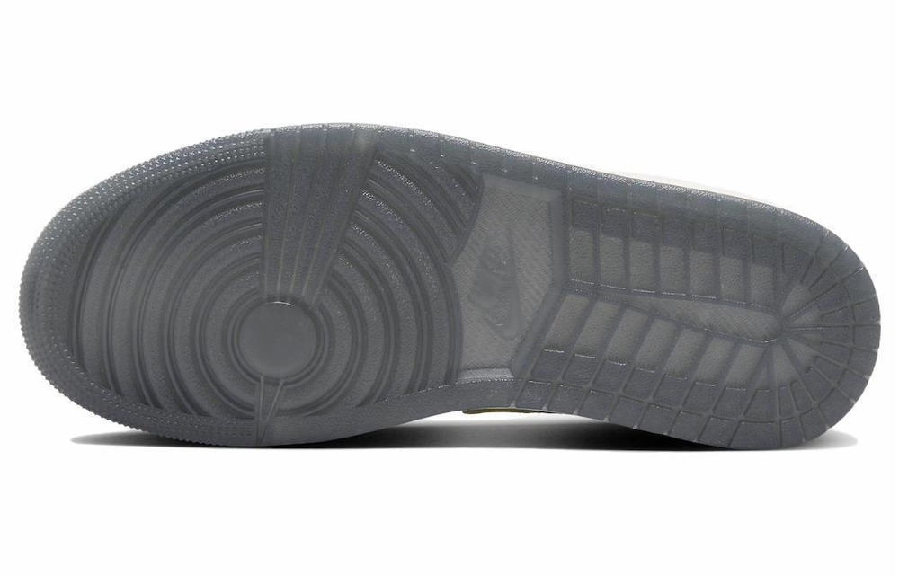 Кроссовки Jordan Air Jordan 1 Low Se "Year Of The Dragon" (Женская размерная сетка)