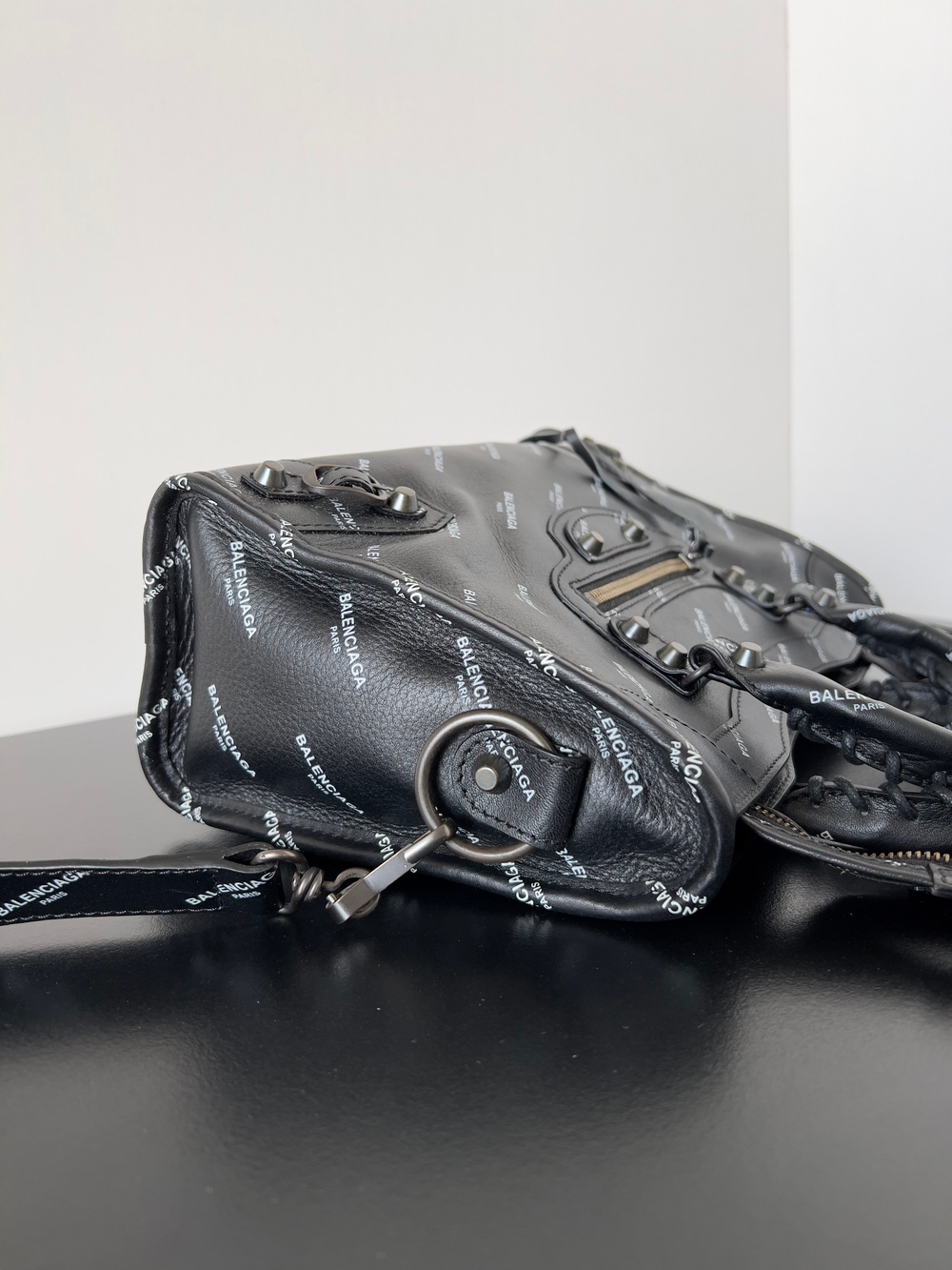 Balenciaga Classic Small City Bag 30 cm