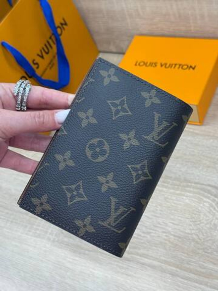 Обложка для паспорта Louis Vuitton