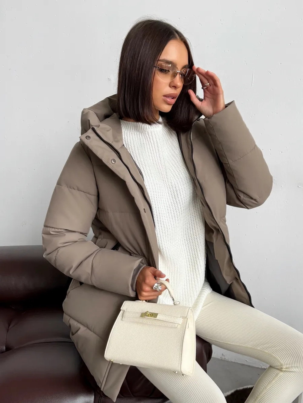 Куртка демисезонная с капюшоном удлиненная