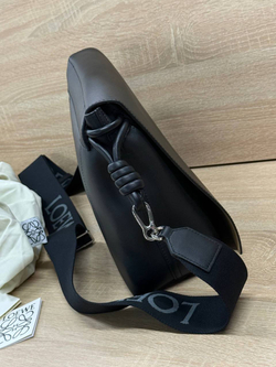 Сумка-мессенджер Loewe