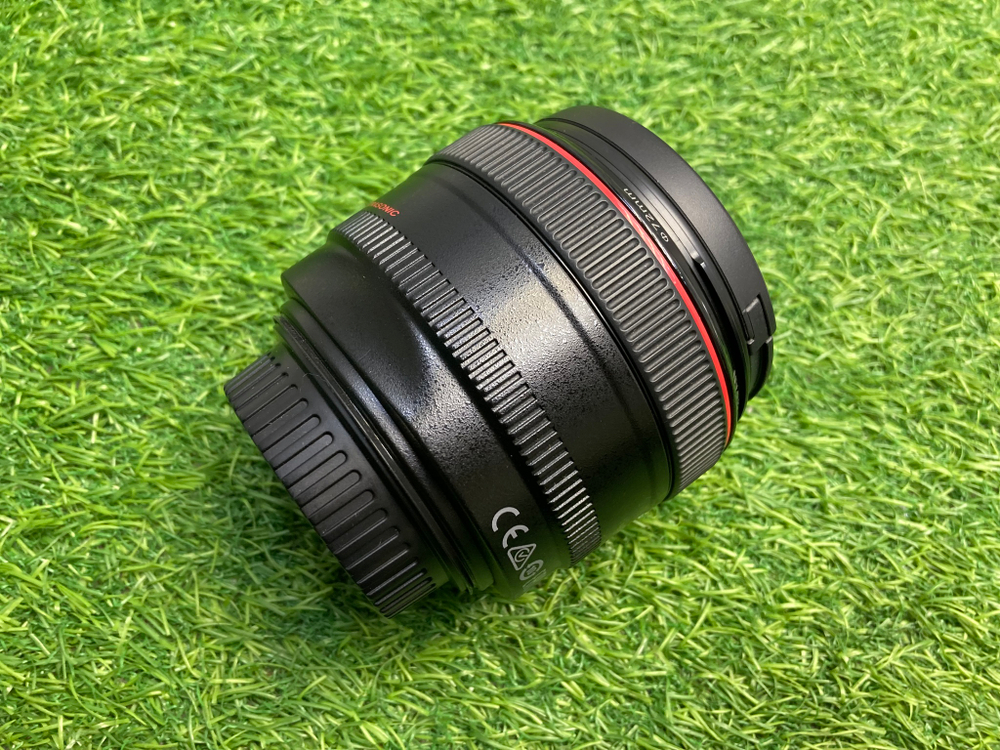 Canon EF 50mm 1.2L USM
