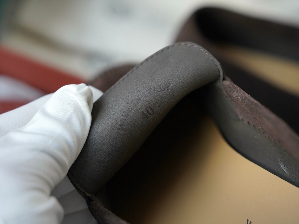 Классические замшевые мокасины