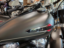 Softail Slim 2021 Harley-Davidson River Rock Gray Denim / Black Denim