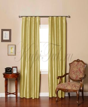 Leonardo (Светлое золото), Шторы из однотонного шик-сатена.
