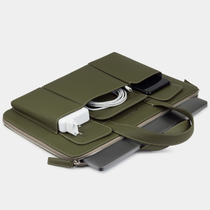 Сумка кожаная для MacBook Pro 17" Bocage с карманами зеленого цвета