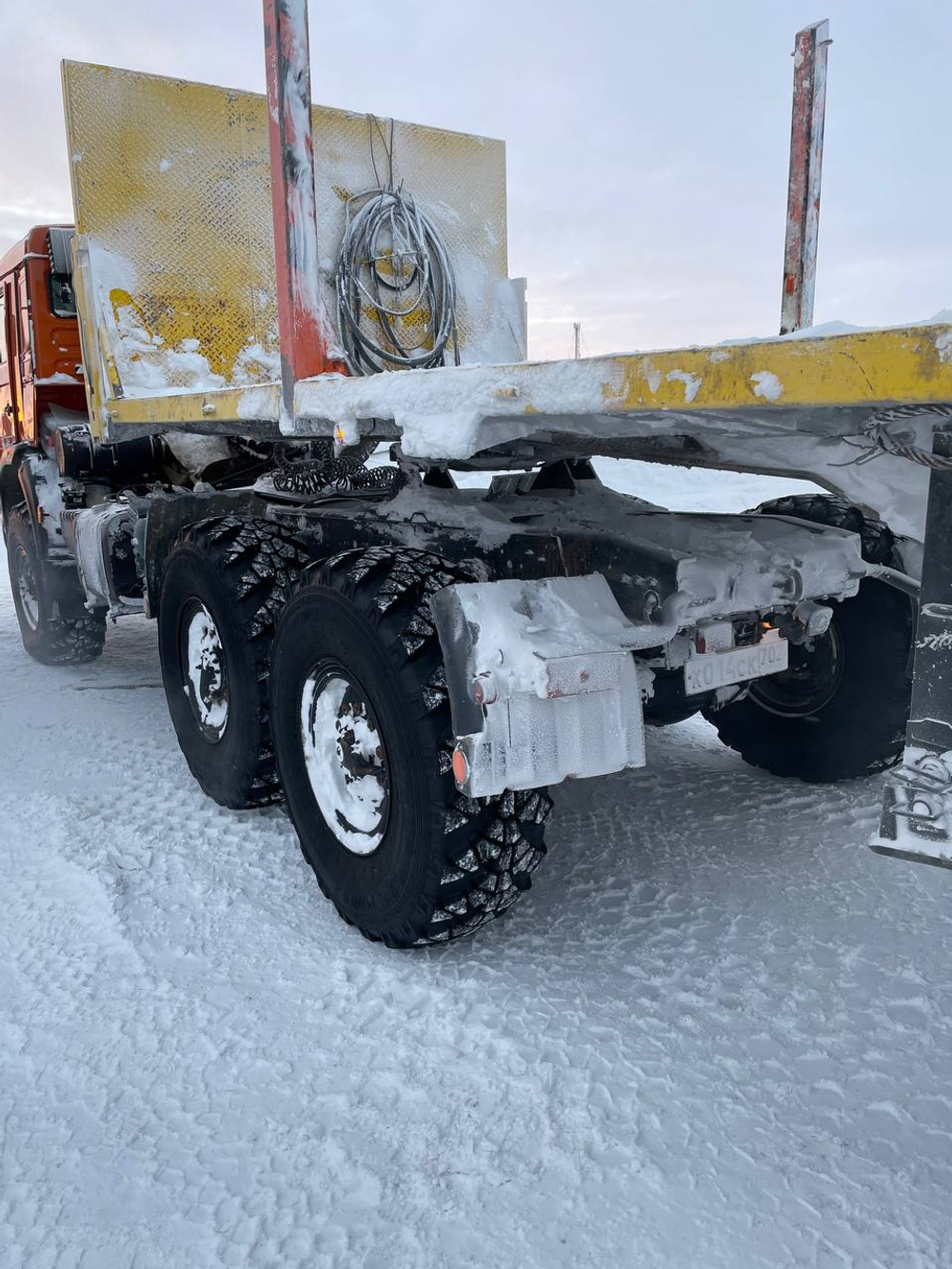 КамАЗ 44108 6x6 Седельный тягач 44108-10 (Дизельный, 10,9 л, 245 л.с., МТ)