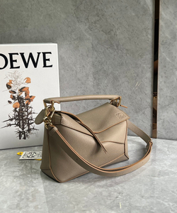 Loewe Small Puzzle 24 cm