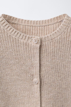 ZARA КОМБИНЕЗОН ИЗ ТРИКОТАЖА С ЖЕМЧУЖИНАМИ, ПЕСОЧНЫЙ МЕЛАНЖ