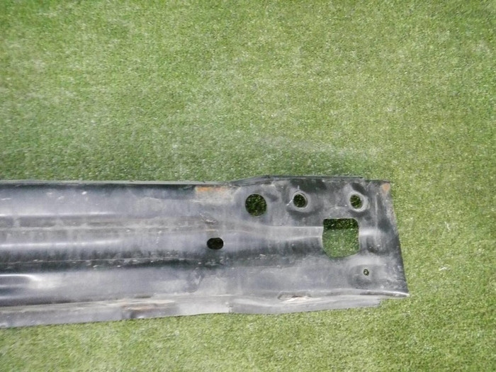 Усилитель передний Toyota Camry xv70 (2017-н.в.)