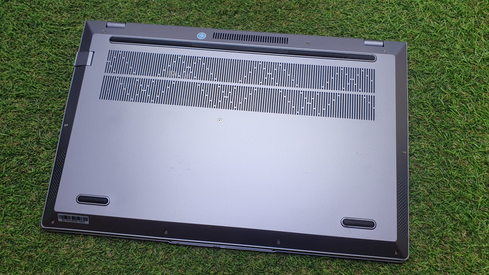 Ноутбук default string ryzen 5/16Gb/512Gb/FHD