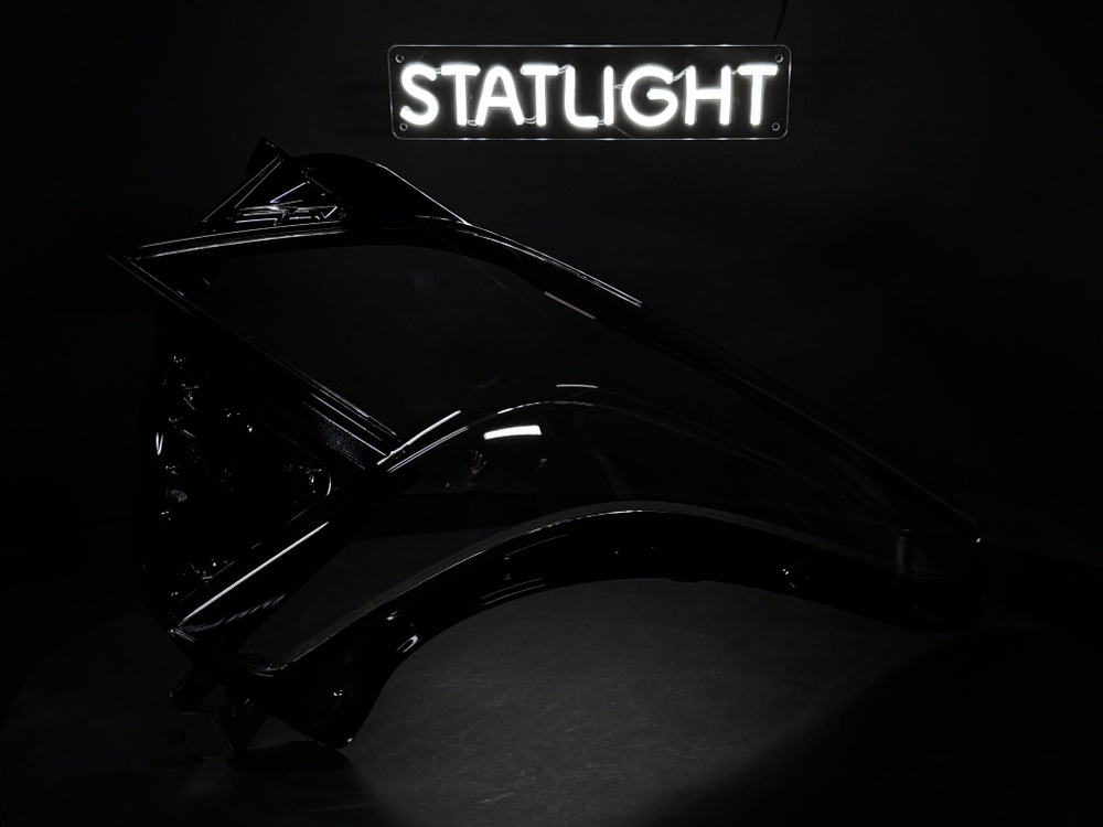 Левое стекло фары Cadillac XT5 2016-2021