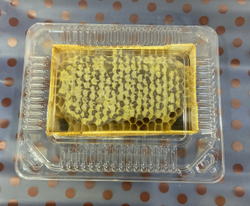 Мёд цветочный в мини- сотах разнотравный, Алтайский край, 385-490 гр.