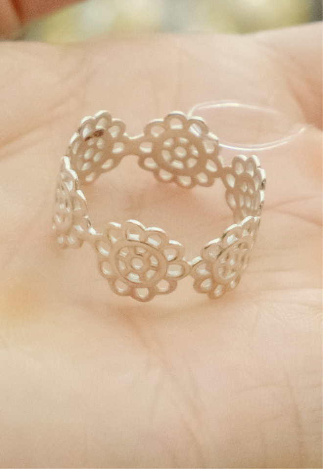 Кольцо из серебра "Салфетки"