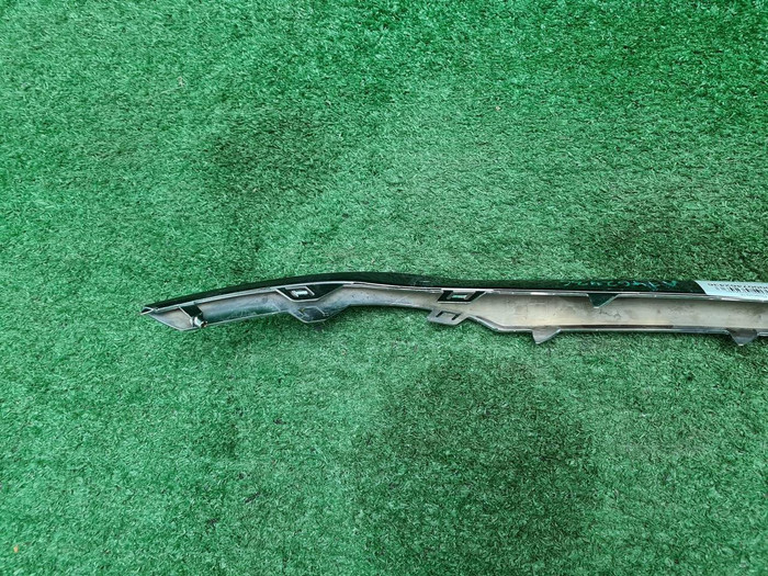 Молдинг переднего бампера Hyundai Tucson 4 (20-нв)