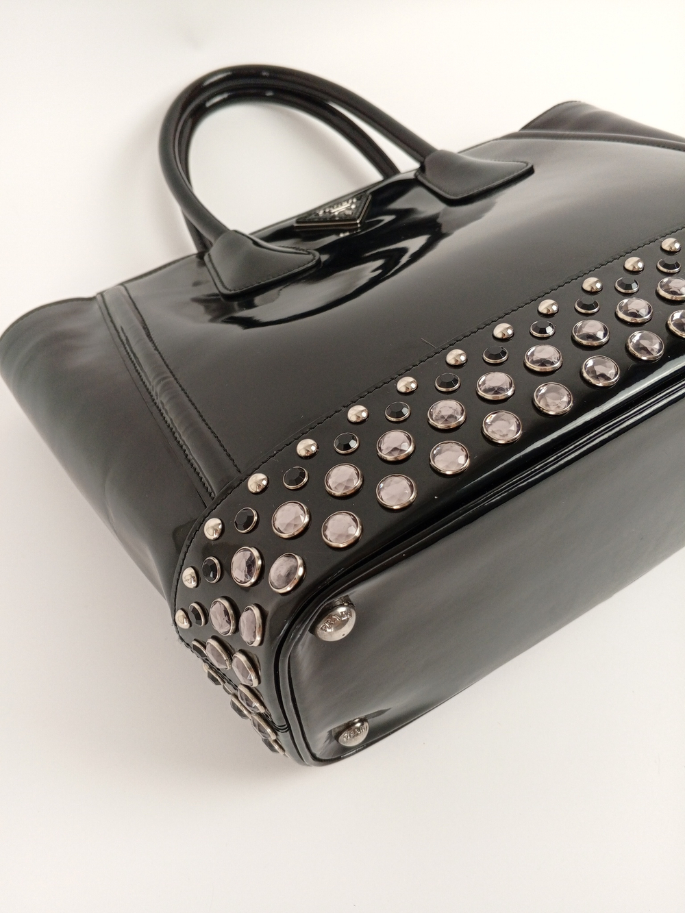 Сумка Prada Spazzolato Crystal Studded Tote Nero Black