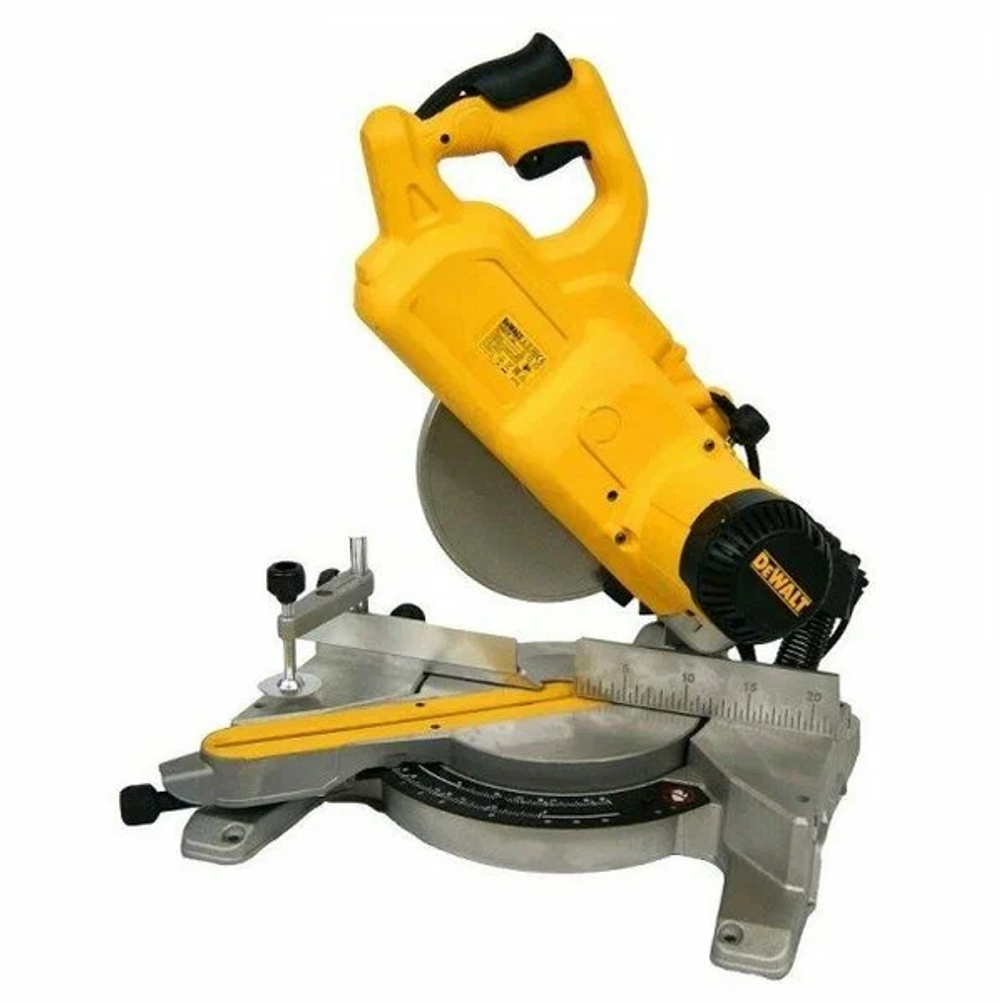 Торцовочная пила DeWalt DWS777