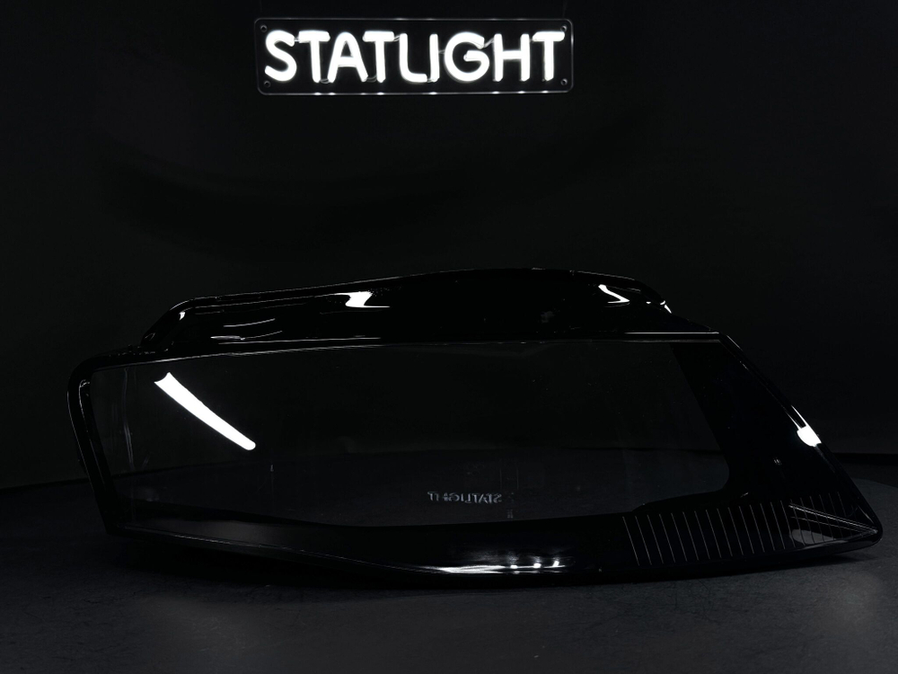 Правое стекло фары AUDI A4 B8 2007-2012 дорест