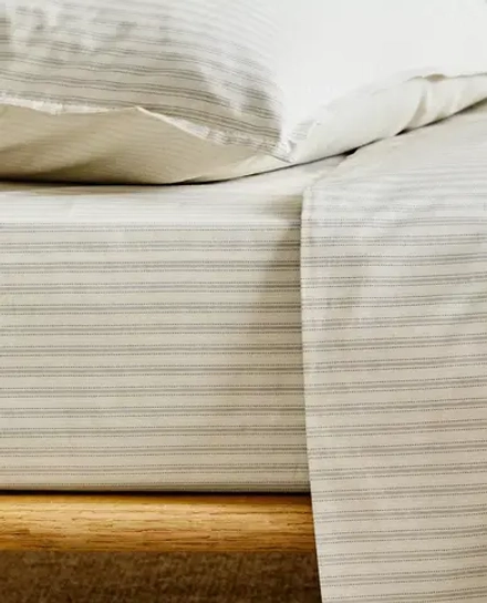 ZARA HOME ДЕТСКАЯ ПРОСТЫНЯ НА РЕЗИНКЕ В ПОЛОСКУ, СИНИЙ