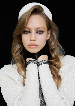 Кокошник из белого жаккарда