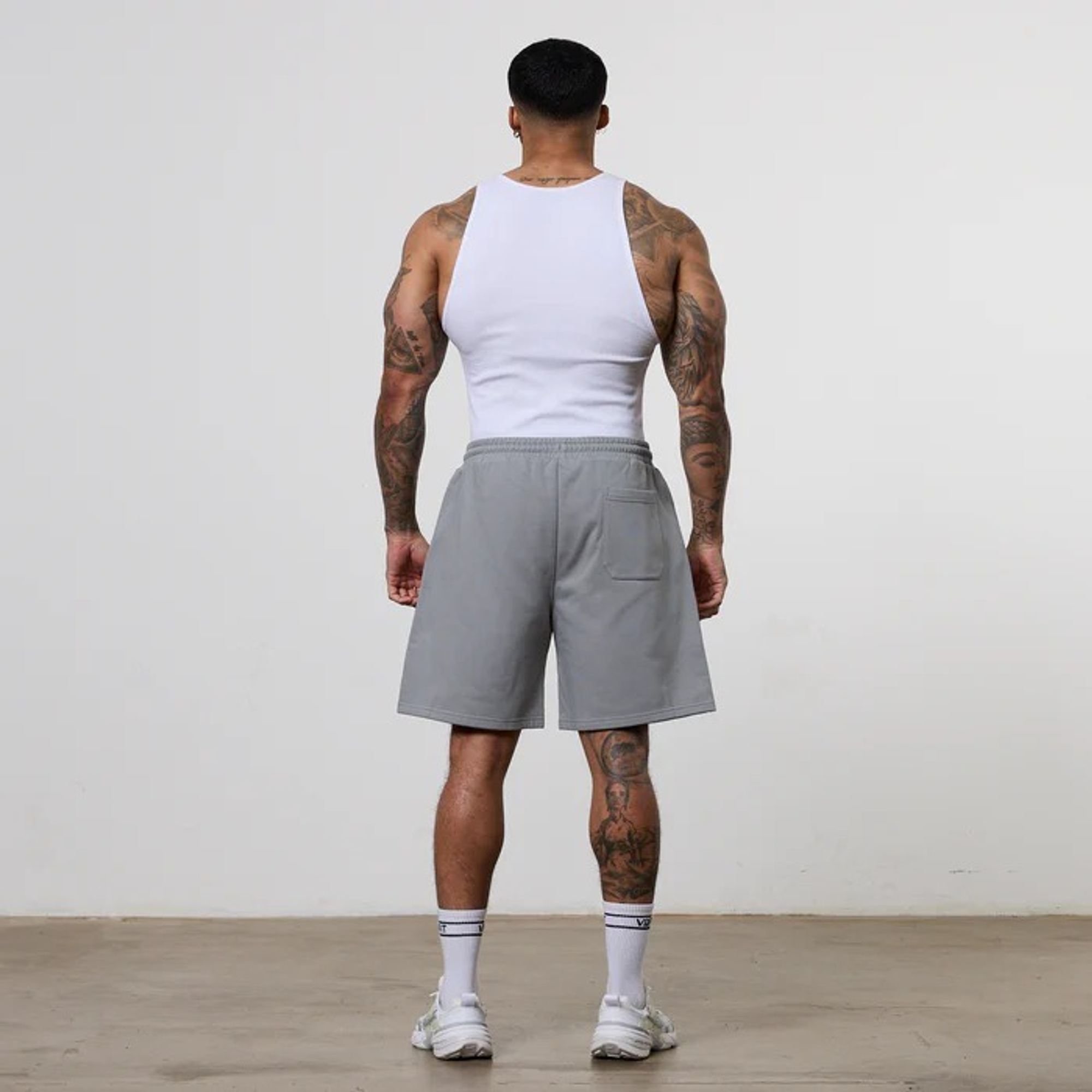Шорты VANQUISH ESSENTIAL Heavywieght Shorts Grey
