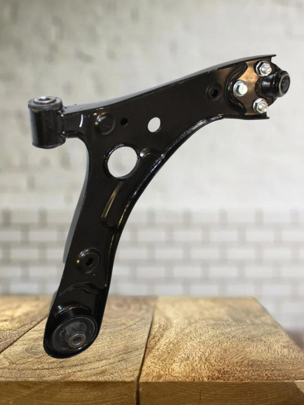 Рычаг подвески перед. ниж левый 4017031900 для Geely Emgrand