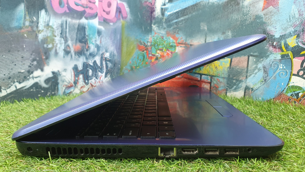 Ноутбук HP A8-7/8 Gb/R5 M330 покупка/продажа