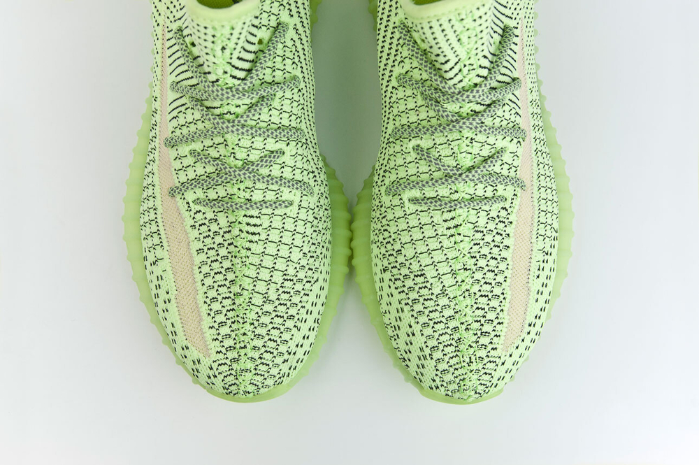 Кроссовки Adidas Yeezy 350 boost V2 Green / Glow