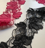 Вышивка на сетке чёрная узкая к537