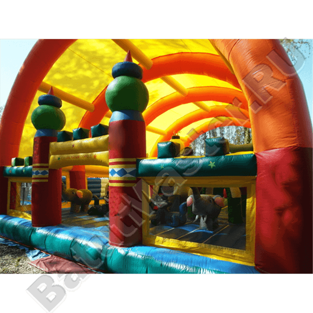 Коммерческий надувной батут "Веселый дом и звери в нём" с крышей 14*7*6 м