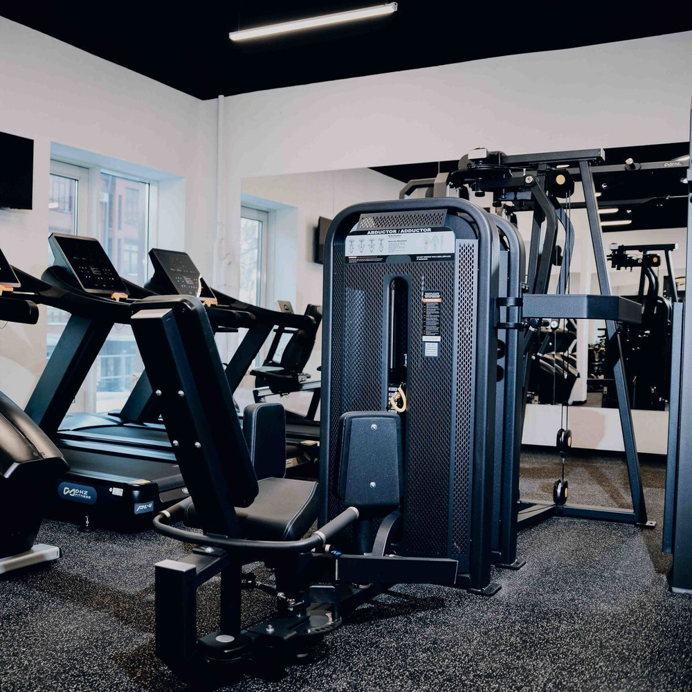 U3021D (E5089) Сведение/Разведение ног сидя. Стек 95 кг