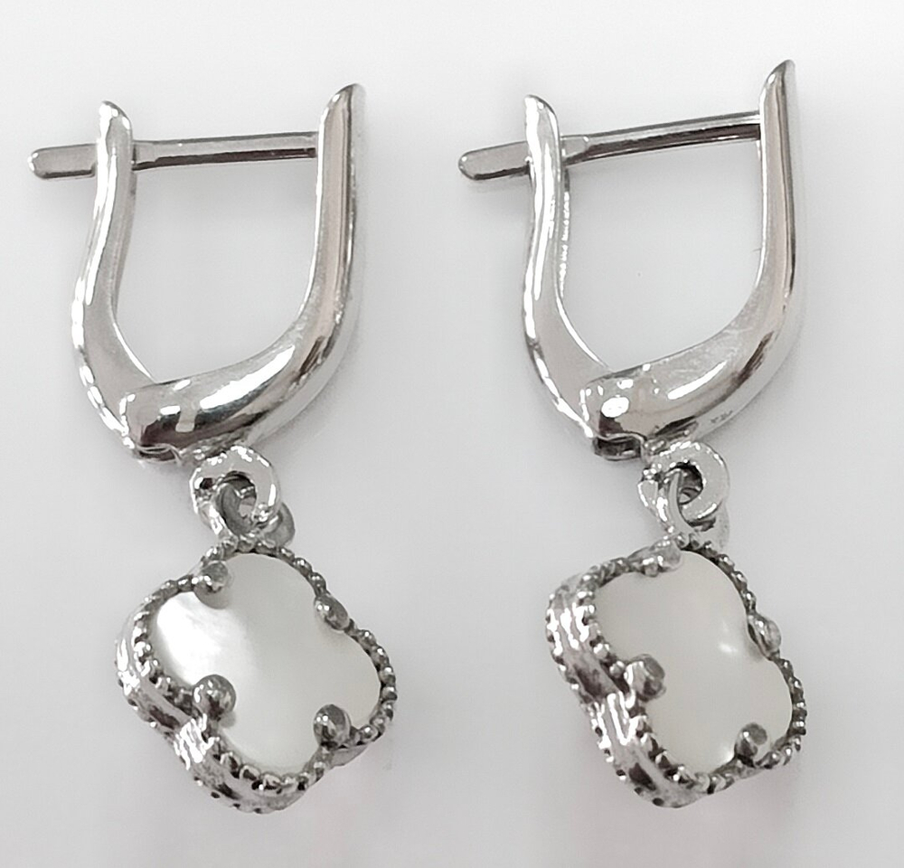Ювелирные серьги из серебра с перламутром