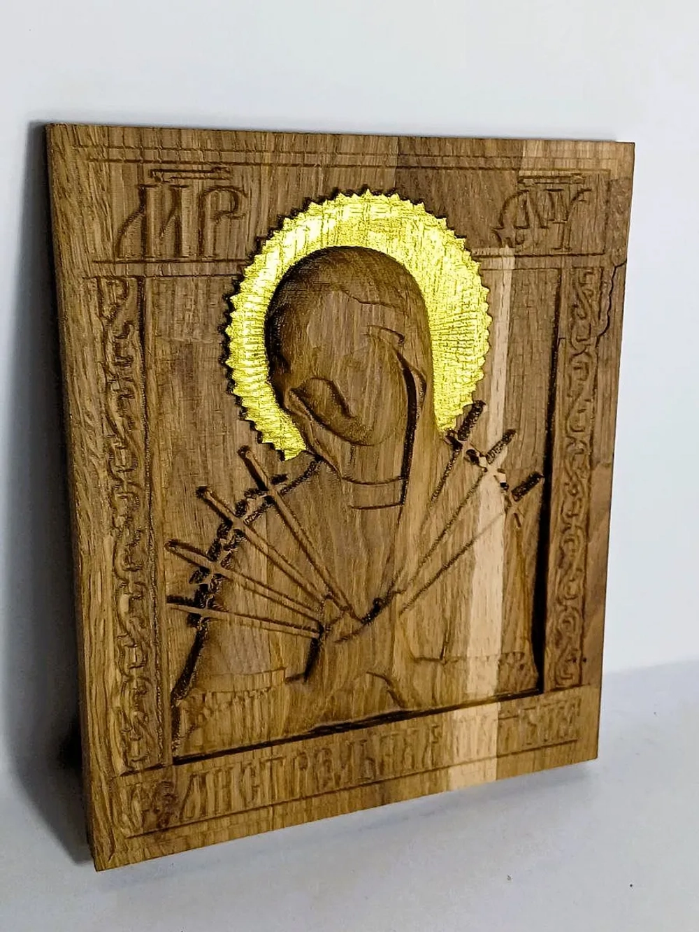 Освященная Икона Семистрельной Богородицы из дуба