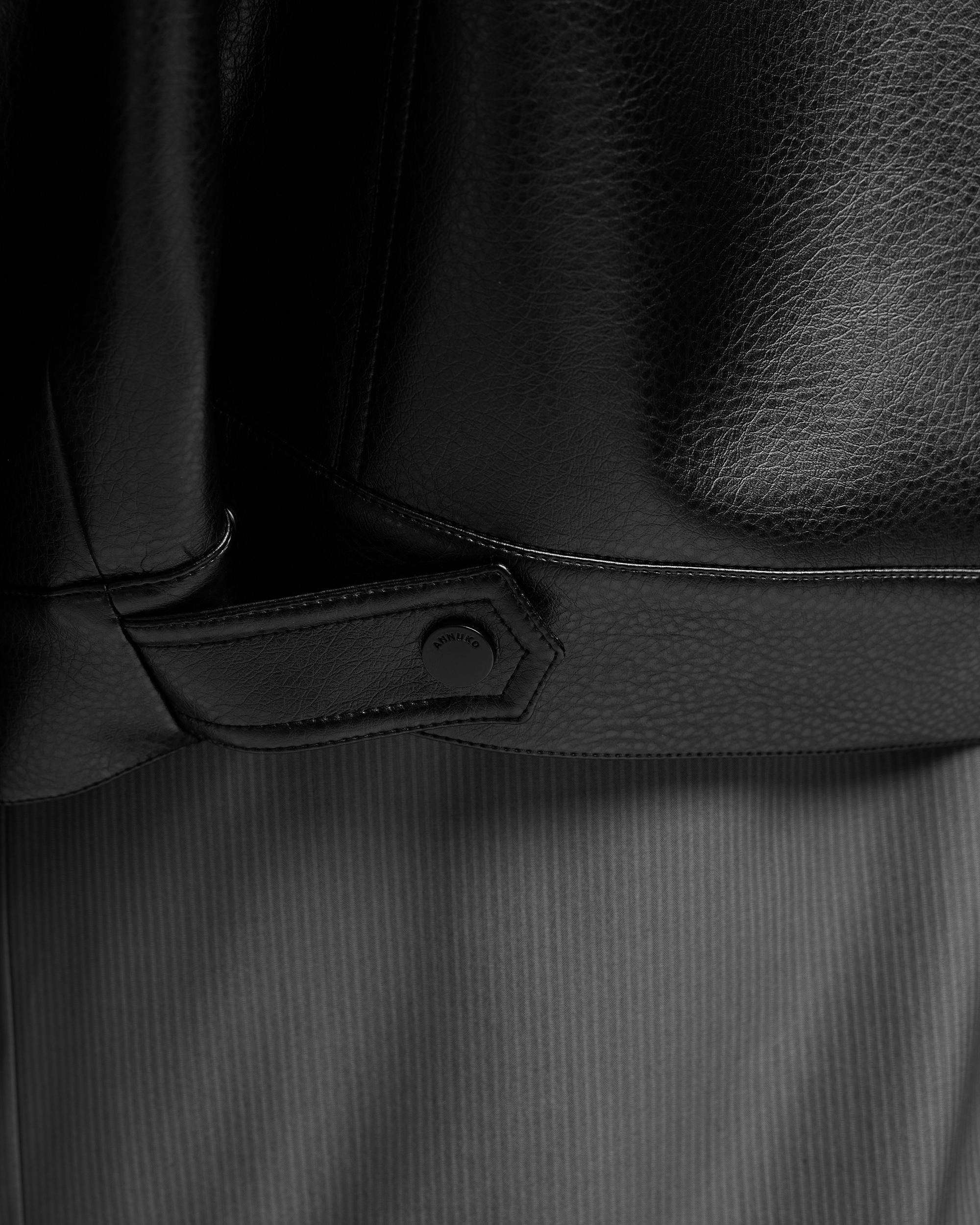 ДЖИНСОВКА ИЗ ЭКОКОЖИ