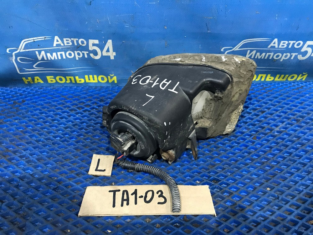 Туманка левая Honda AVANCIER 1999