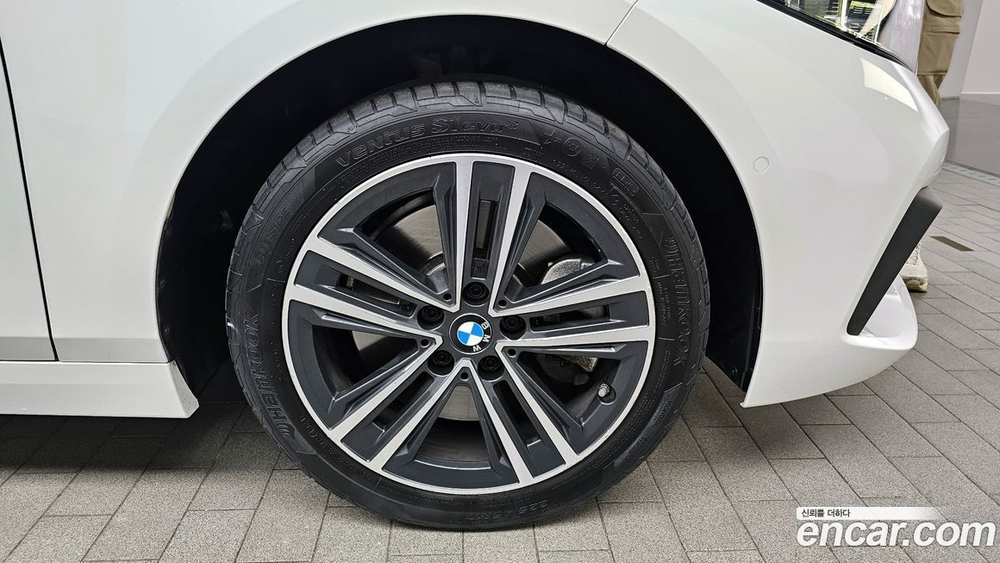 BMW 1 Series (F40) 120i Advantage (03.2022)