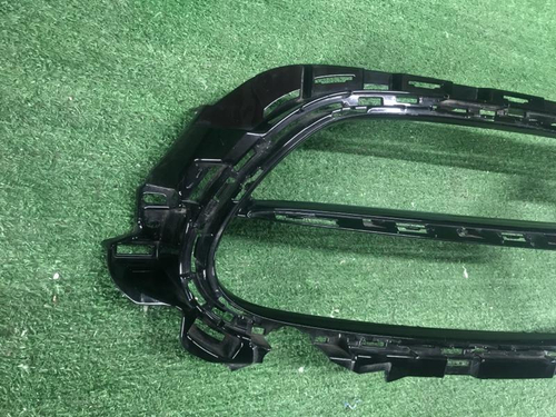 Накладка решетки радиатора Mercedes E W213 (20-23)