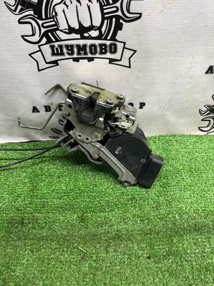 Замок двери правой передней Toyota Gaia 1998 с пробегом