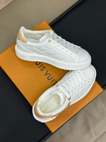 Louis Vuitton Time Out