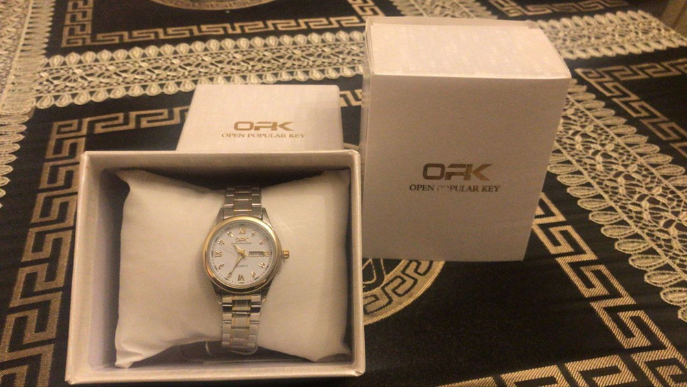 Часы наручные женские кварцевые