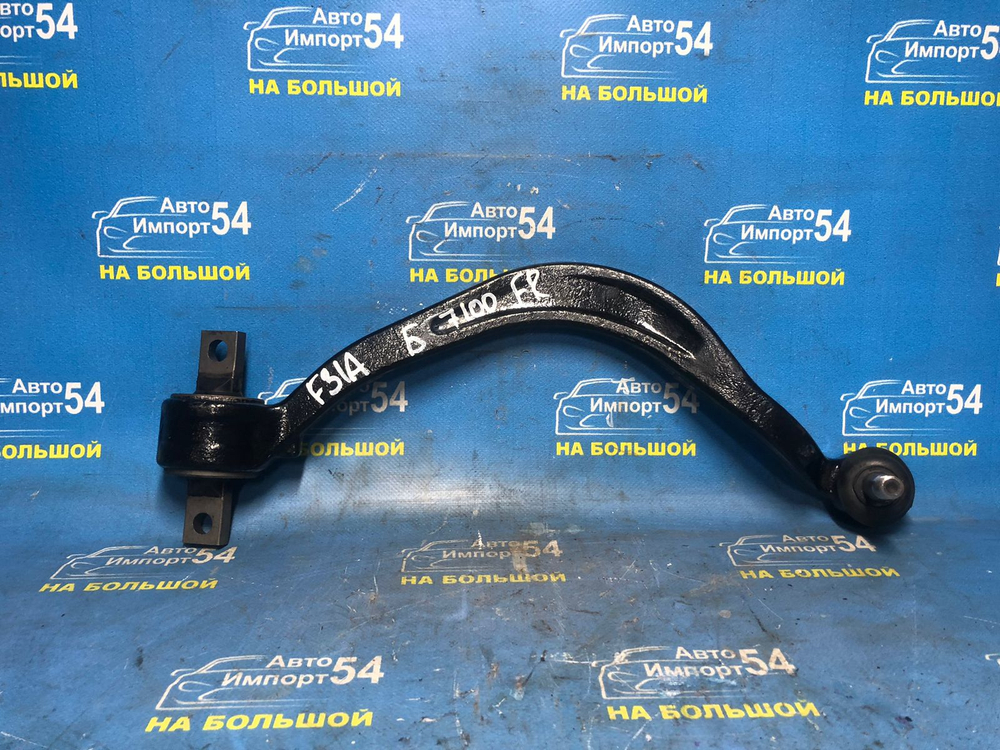 Рычаг передний правый MITSUBISHI DIAMANTE 1996