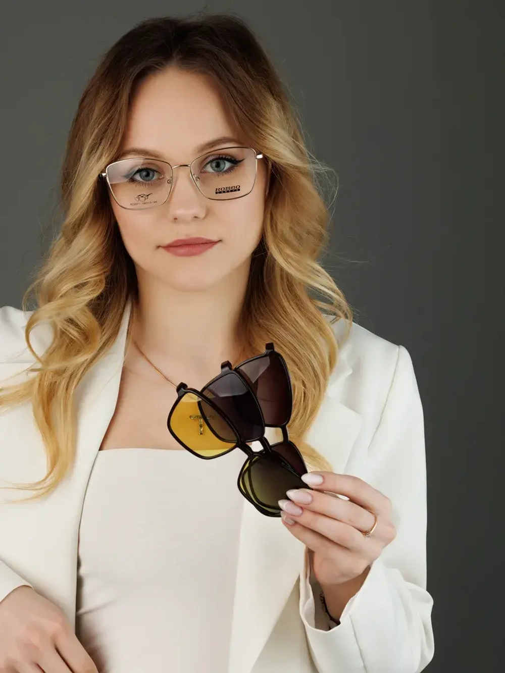 Оправа для очков с солнцезащитной накладкой 4в1