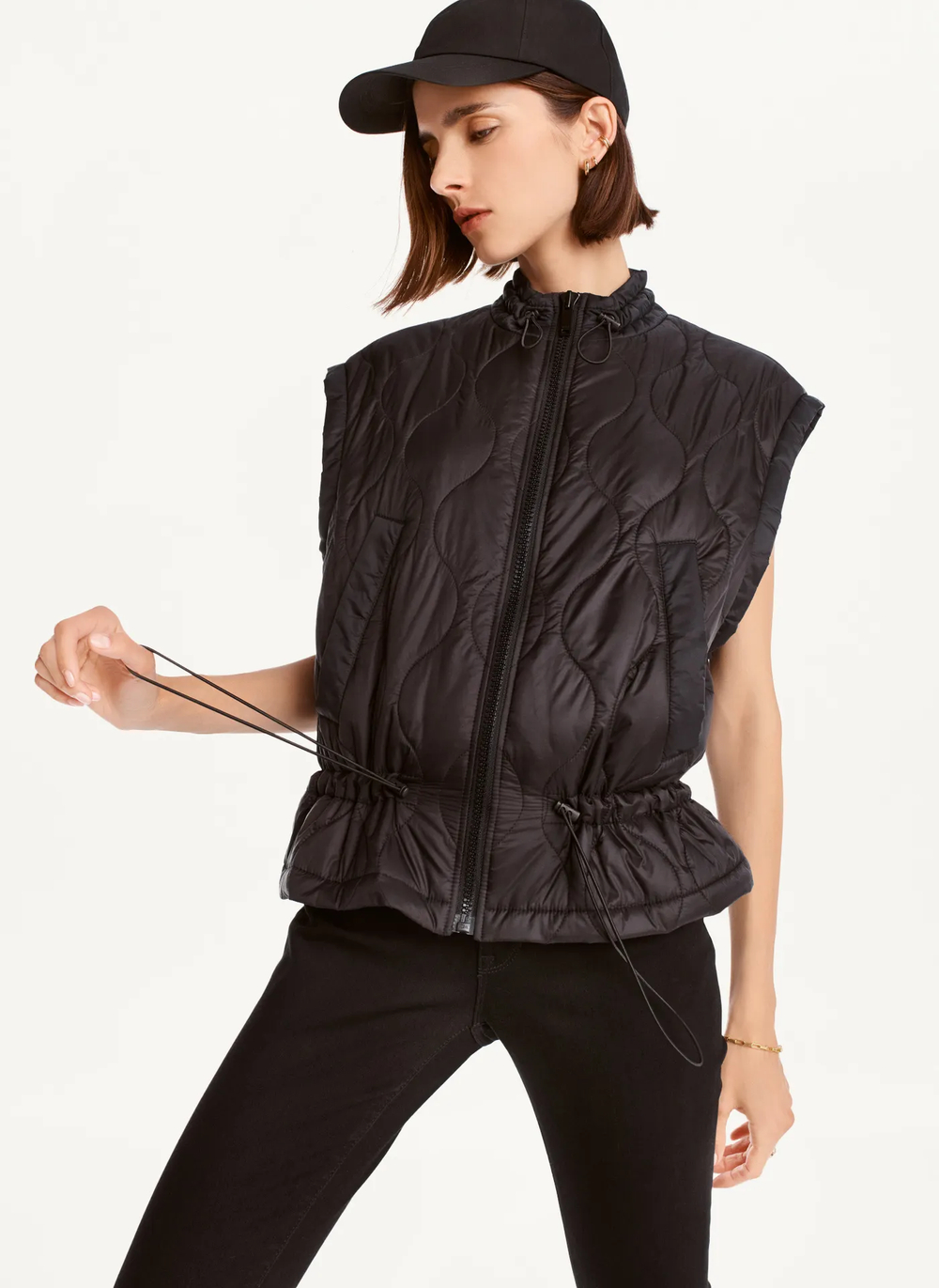 Женский жилет DKNY Quilted Cropped