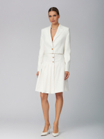 Женский белый костюм двойка с юбкой и укороченным жакетом