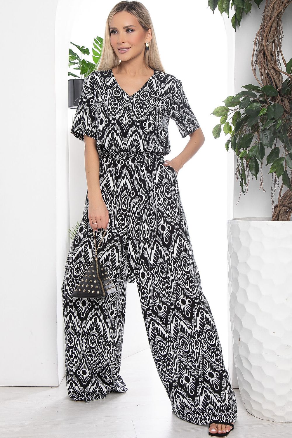 Комбинезон Леон (черно-белый) К10328 LT Collection