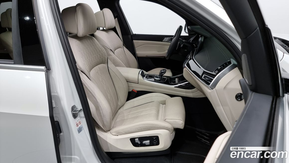 BMW X7 (G07) xDrive 40i M Sports 6-и местный (05.2020)