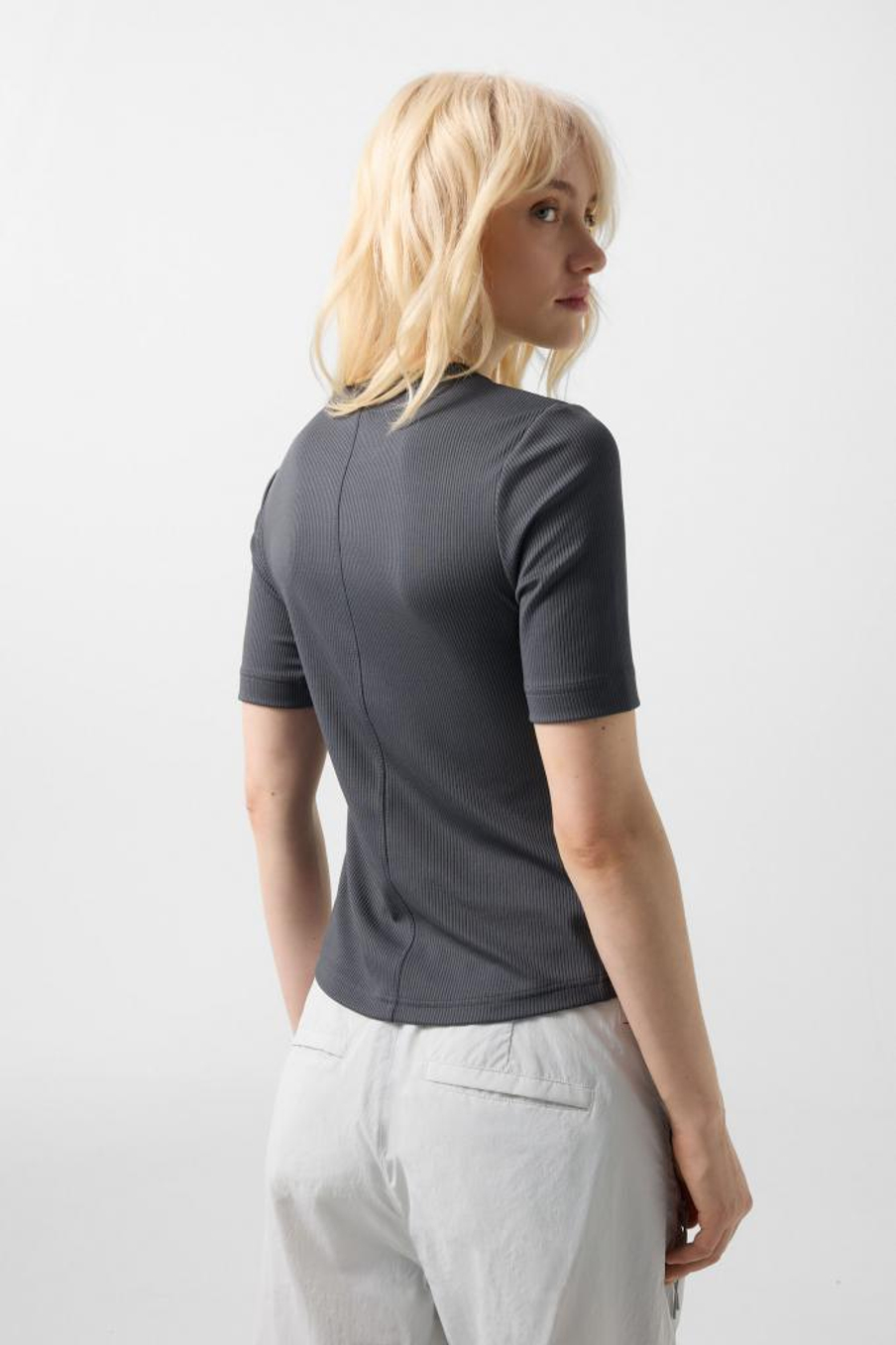 Футболка BOGNER FIRE+ICE ELKE в цвете антрацит